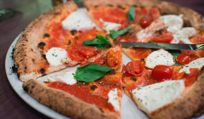 Homemade italian style pizza recipe